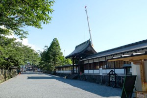 仮設参拝所から左方向［阿蘇神社］
